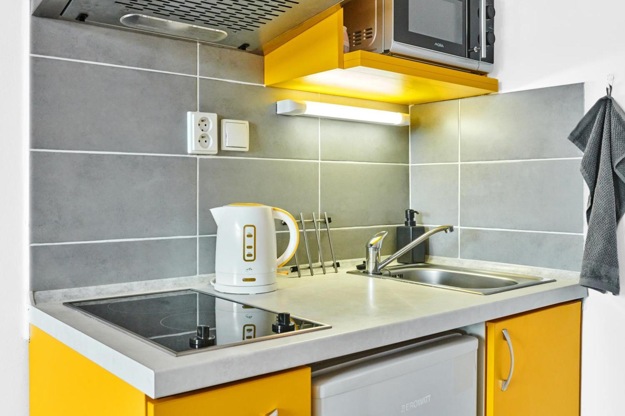 Apartment Stylish In Heart Of Zizkov Near Iconic Sites Prag